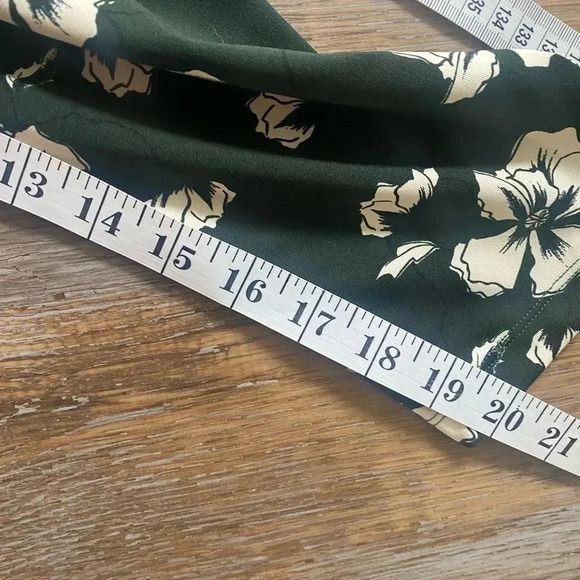 Sam Edelman Green Floral Leggings Crop Size Medium M - Picture 7 of 7